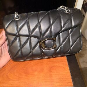 Coach Quilted Turnlock Shoulder Bag - Black